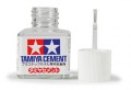 tamiya-cement-40ml-klej-z-pedzelkiem-do-modeli-plastikowych.jpg