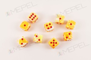 Kości Chessex - kostka k6 12mm Festive Sunburst/red