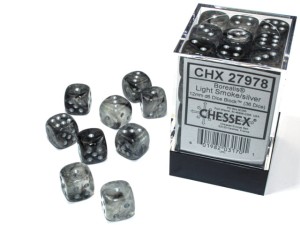 Kości Chessex - kostka k6 12mm Borealis Light Smoke/silver - Luminary (świecące w ciemnościach)