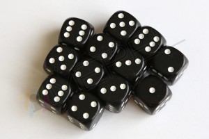 Kości Chessex - kostka k6 16mm Opaque Black/white