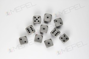 Kości Chessex - kostka k6 12mm Opaque Grey/black