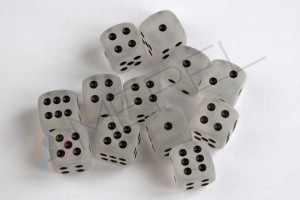 Kości Chessex - kostka k6 16mm Frosted Clear/black