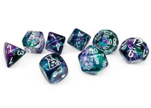 Kości Chessex - zestaw 7 kostek Nebula Fluorite/white (+ bonusowa kość)