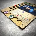Plansza-Gracza-do-Arkham-Horror-3-ed,-HDF-Dab-Sonoma,-zblizenie-01.webp