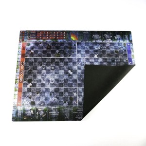 Mata gumowa jednostronna: Blood Bowl - Cmentarz - 35.5" x 27.5" / 90cm x 70cm - z dugoutami i tabelami