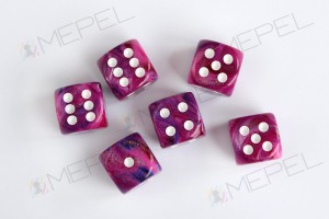 Kości Chessex - kostka k6 16mm Festive Violet/white