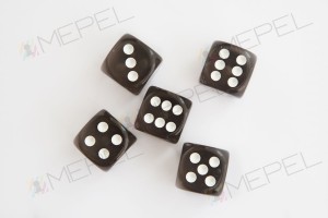 Kości Chessex - kostka k6 16mm Translucent Smoke/white