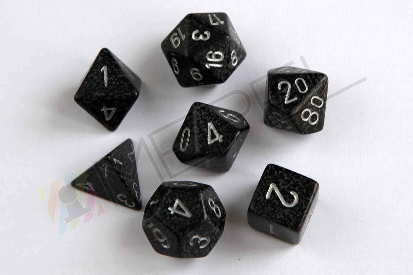 Kości Chessex - zestaw 7 kostek Speckled Ninja