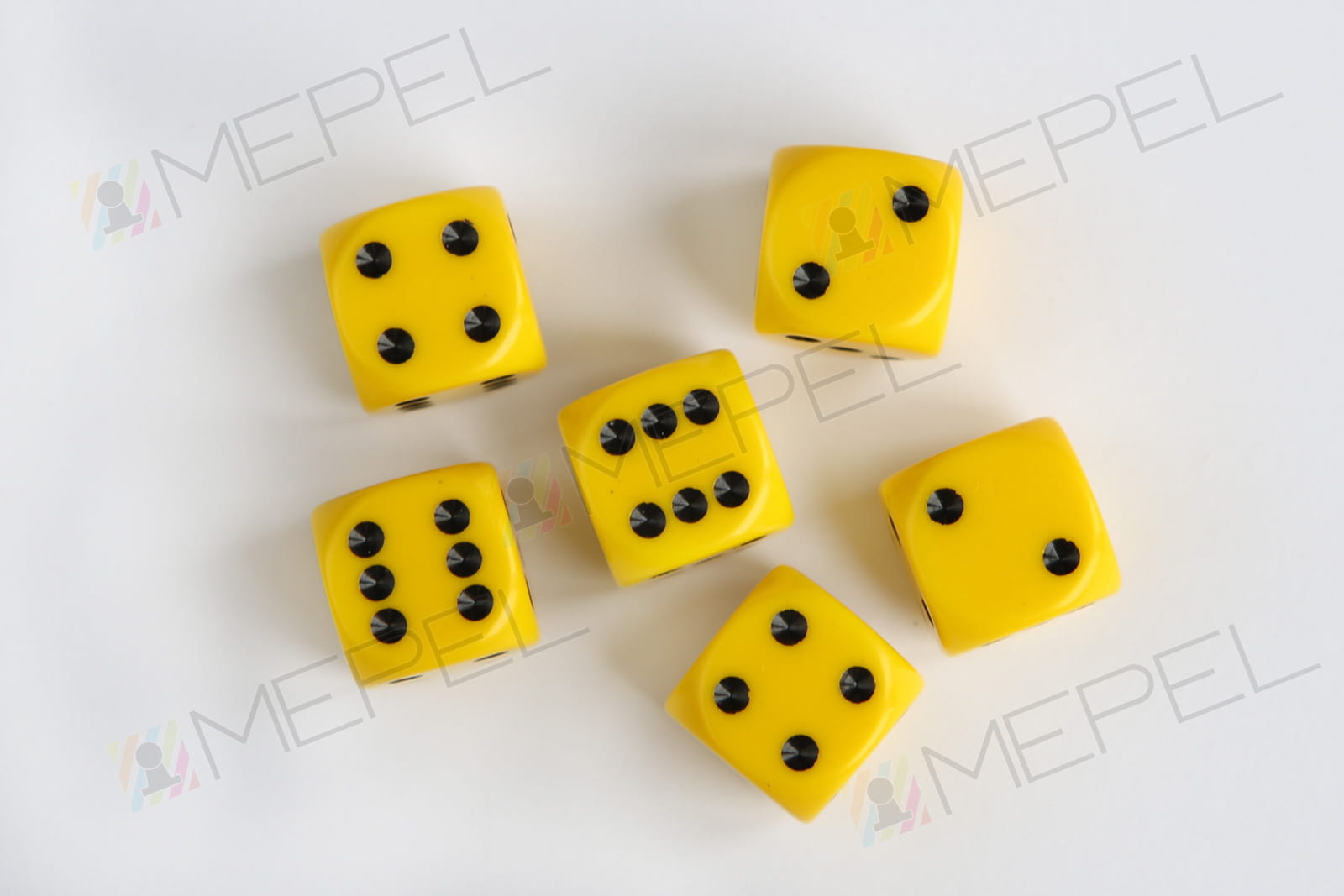 Kości Chessex - kostka k6 16mm Opaque Yellow/black