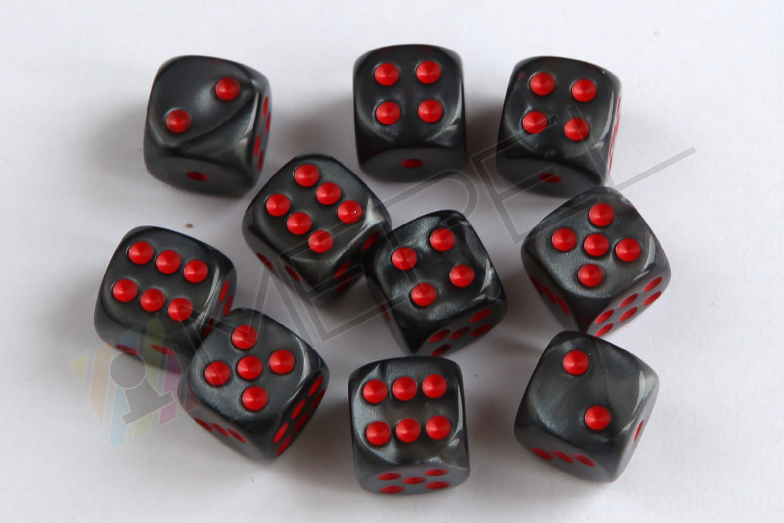 Kości Chessex - kostka k6 12mm Velvet Black/red